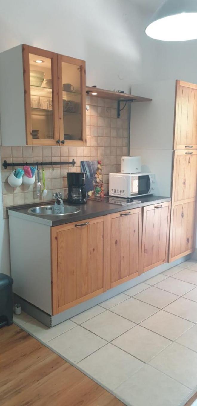 Apartments Biserka - 50 M From Beach โตรกีร์ ภายนอก รูปภาพ