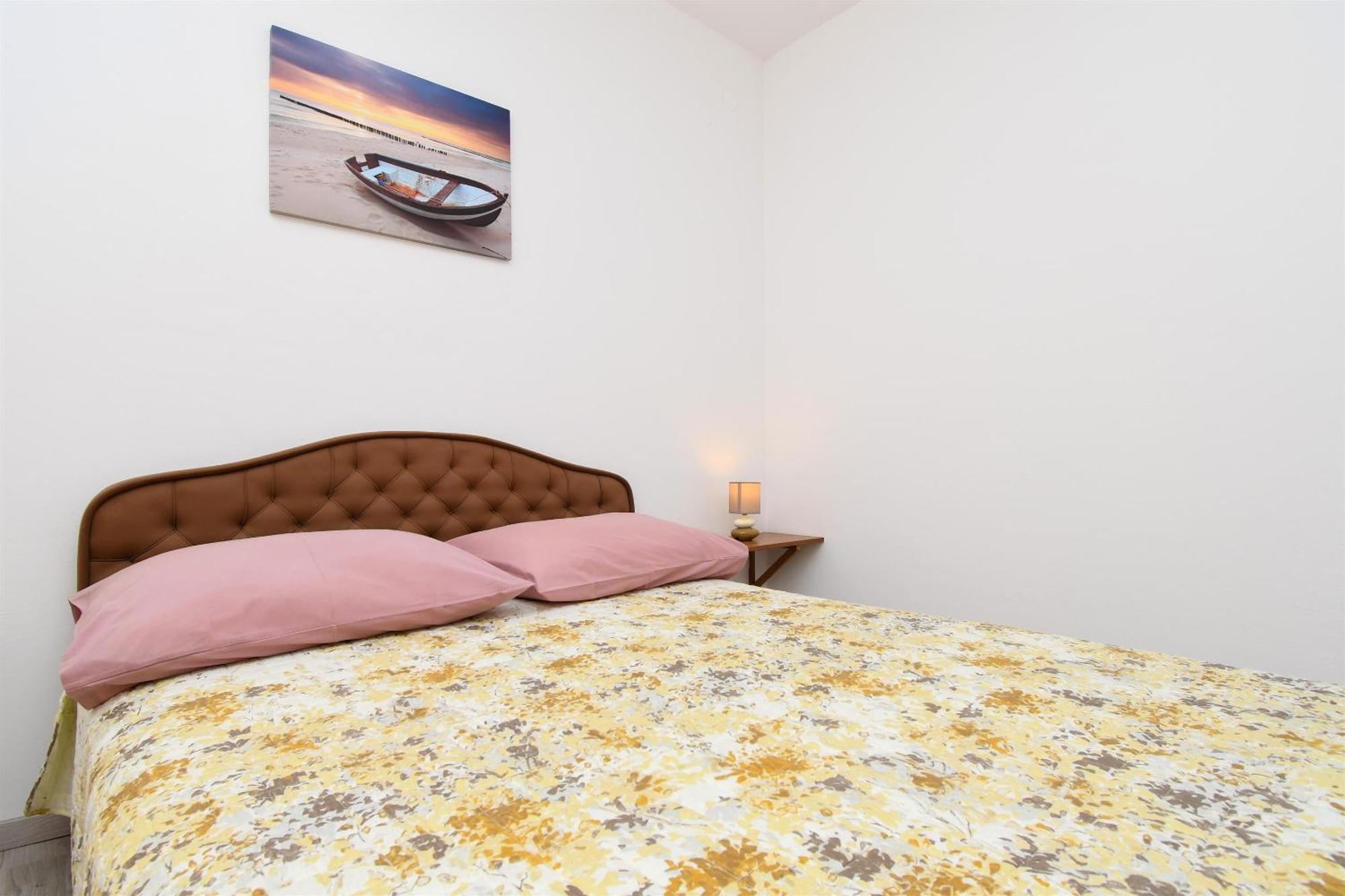 Apartments Biserka - 50 M From Beach โตรกีร์ ภายนอก รูปภาพ
